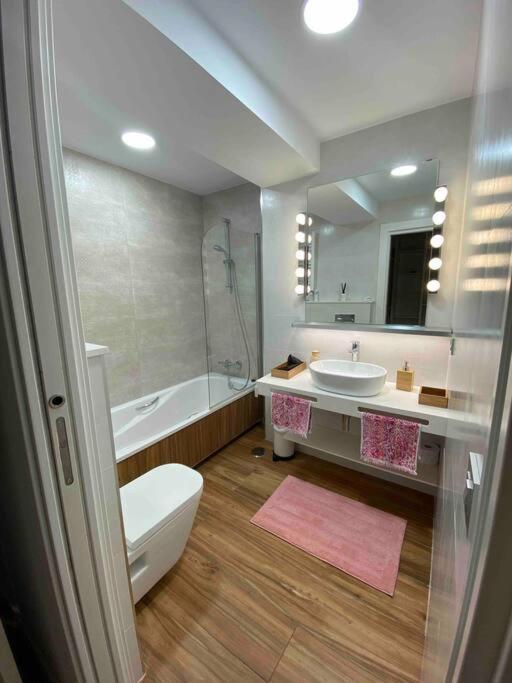 Apartamento A 100Metros De La Playa De San Lorenzo Gijon Exterior photo